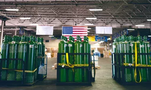 Britain sends medical euipment