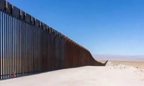 Pentagon cancels border wall construction contracts