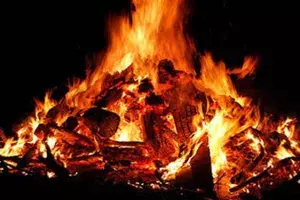 pyre pyre