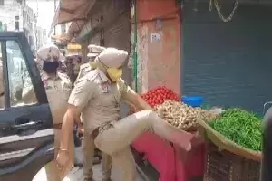 Punjab cop kicks basket Punjab cop kicks basket