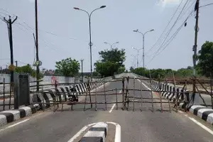నిన్న ప్రమాణ స్వీకారం.. నేడు లాక్డౌన్ నిన్న ప్రమాణ స్వీకారం.. నేడు లాక్డౌన్