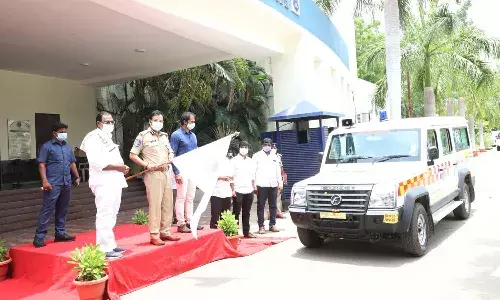 షాద్నగర్ వాసులకై ఉచిత అంబులెన్స్ సర్వీస్ ప్రారంబించిన సీపీ సజ్జనార్