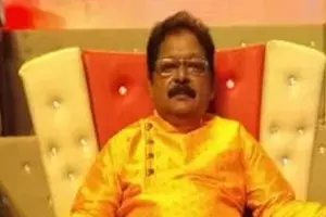 విషాదంలో సినీ ఇండస్ట్రీ.. కరోనాతో సంగీత దర్శకుడు మృతి విషాదంలో సినీ ఇండస్ట్రీ.. కరోనాతో సంగీత దర్శకుడు మృతి