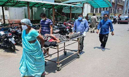 దేశంలో మ‌రోమారు 4వేలు దాటిన క‌రోనా మరణాలు