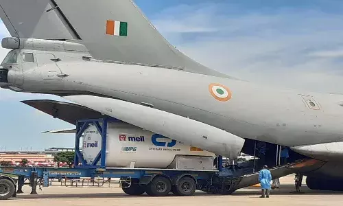 ప్రాణ‌వాయువు కొరతను తీర్చే పనిలో ఎంఈఐఎల్‌.. థాయ్‌లాండ్ నుండి ఆక్సిజ‌న్ టాంకర్ల దిగుమతి