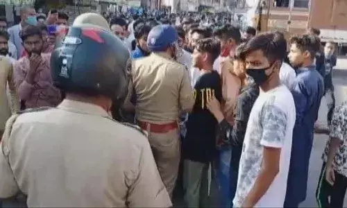 ఉన్నావ్లో ఘోరం : కరోనా కర్ఫ్యూను ఉల్లంఘించాడంటూ మైనర్పై రెచ్చిపోయిన పోలీసులు