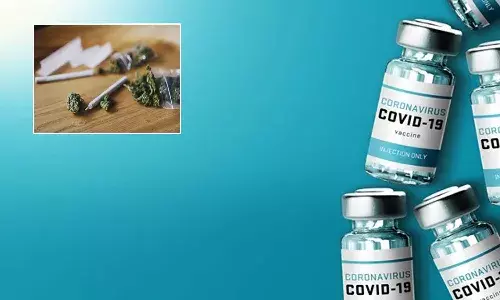 వ్యాక్సిన్ వేసుకోండి.. గంజాయి ఇస్తామంటున్న గవర్నమెంట్.!