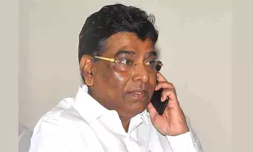 టీఆర్ఎస్ ఎంపీ నామా ఇంట్లో ఈడీ సోదాలు