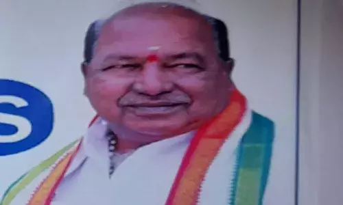 పీసీసీ రేసులో నేనూ ఉన్నా : సీనియర్ నేత