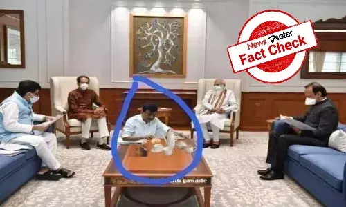 Fact Check : ప్రధాని మోదీ, ఉద్ధవ్ థాక్రే సమావేశంలో సంజయ్ రౌత్ టీ లను అందించాడా..?