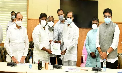 సీఎం కేసీఆర్తో ముగిసిన కాంగ్రెస్ నేతల భేటీ..!