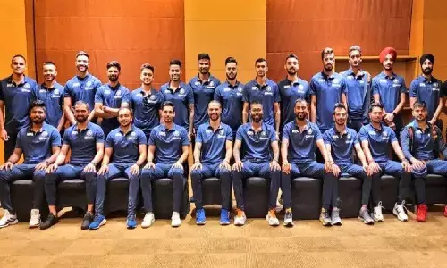 శ్రీలంక టూర్కు బయలుదేరిన టీమిండియా