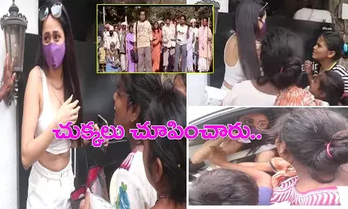 పోకిరి సీన్ రిపీట్.. బ్రహ్మీ కాదు ప్రగ్యా.. వీడియో వైరల్
