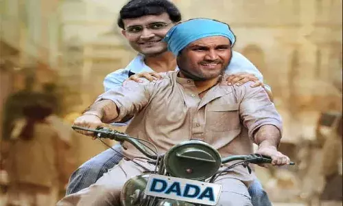 సెహ్వాగ్ వాడకం మామూలుగా ఉండదు.. ట్రెండ్ కు తగ్గట్టుగా..