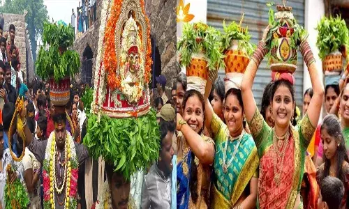 భాగ్యనగరంలో ఆషాఢమాసం బోనాలు ప్రారంభం