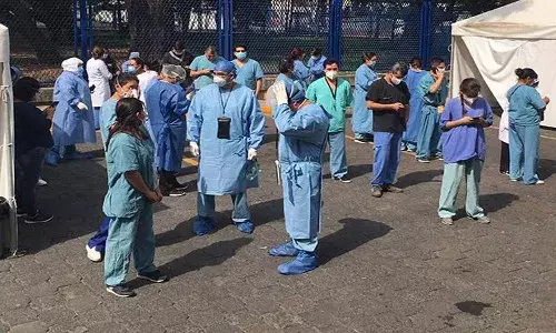 అక్కడ అప్పుడే థర్డ్ వేవ్ వచ్చేసింది