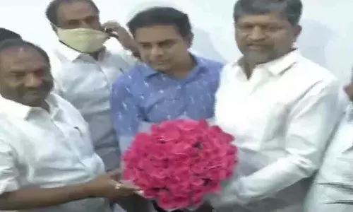టీఆర్ఎస్లో చేరిన రమణ