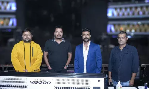 ఇట్స్ అఫీషియల్.. రామ్ చరణ్-శంకర్ సినిమా ఛాన్స్ కొట్టేసిన థమన్