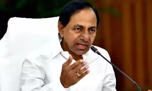 అక్క‌డి ప్రజలు ఇళ్ల‌లోంచి బయటకు రాకండి : సీఎం కేసీఆర్