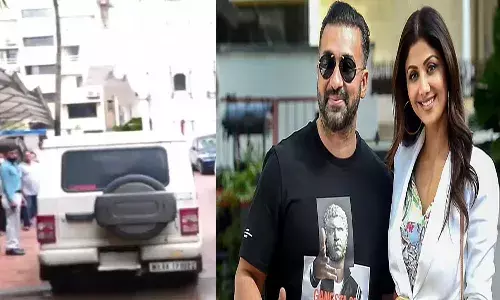 శిల్పాశెట్టి ఇంట్లో పోలీసుల సోదాలు