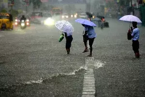 హిమాచల్ ప్రదేశ్-ఢిల్లీలో భారీ వర్షం..! హిమాచల్ ప్రదేశ్-ఢిల్లీలో భారీ వర్షం..!