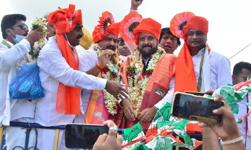 కాంగ్రెస్ పార్టీలో పెరిగిన జోష్.. నేతలకు ఘనస్వాగతం