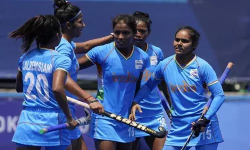 వందన హ్యాట్రిక్ గోల్స్.. భారత మహిళల హాకీ జట్టు విజయం.. ఆశలన్నీ బ్రిటన్పైనే