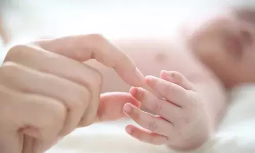 తల్లి గర్భంలో ఉండగానే గర్భం దాల్చిన శిశువు