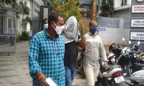 మ్యాట్రిమోనీలో పరిచయమై యువతి నుంచి లక్షలు దండుకున్న నైజీరియన్