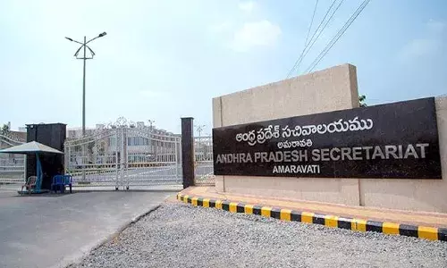 ఏపీ ఆర్థిక శాఖలో ముగ్గురు ఉద్యోగుల సస్పెన్షన్