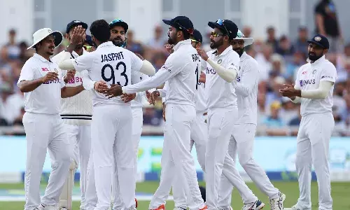 విజృంభించిన బుమ్రా, షమి.. ఇంగ్లాండ్ 183కే ఆలౌట్