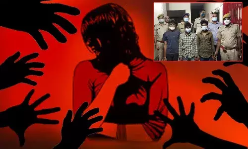 దారుణం.. భర్త ఎదురుగా భార్యపై సామూహిక అత్యాచారం