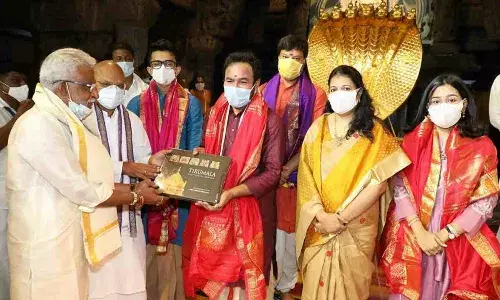 శ్రీవారిని దర్శించుకున్న కేంద్ర మంత్రి కిషన్ రెడ్డి