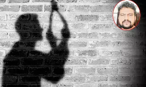 ప్రియురాలు, ఫ్రెండ్స్ మోసం చేశారంటూ.. ఫేస్బుక్లో లైవ్లో ఆత్మహత్య