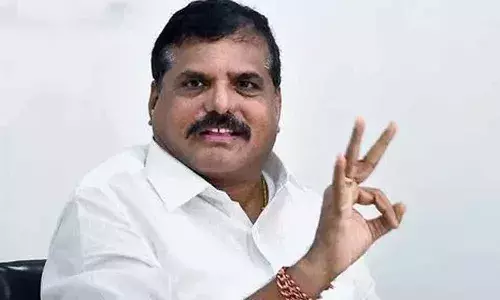 పదేళ్లున్నా పారిపోయి వచ్చి ఇప్పుడు నీతులు మాట్లాడతారా?