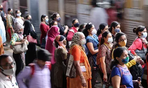 పండగల వేళ జాగ్రత్త.. కరోనాపై అలసత్వం వద్దు : కేంద్రం