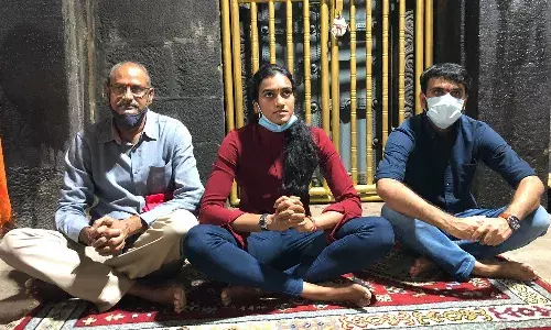 సింహాచలం శ్రీ వరాహలక్ష్మీనృసింహస్వామి సేవలో పీవీ సింధూ