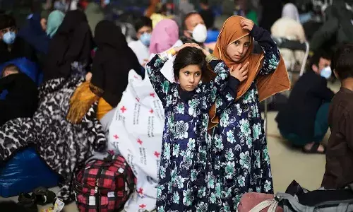 ఆప్ఘాన్లో ఆకలి పోరాటం.. దీనస్థితిలో చిన్నారులు..!