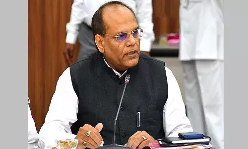 పాఠశాలల నిర్వ‌హ‌ణ‌పై సీఎస్ సోమేశ్ కుమార్ స‌మీక్ష‌