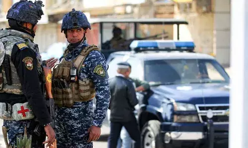 పోలీసు చెక్ పోస్టుపై విరుచుకుపడ్డ ఐసిస్ తీవ్రవాదులు.. 13 మంది పోలీసులు దుర్మరణం