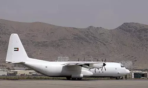 కాబూల్ విమానాశ్రయంలో ల్యాండ్ అయిన పాక్ విమానం