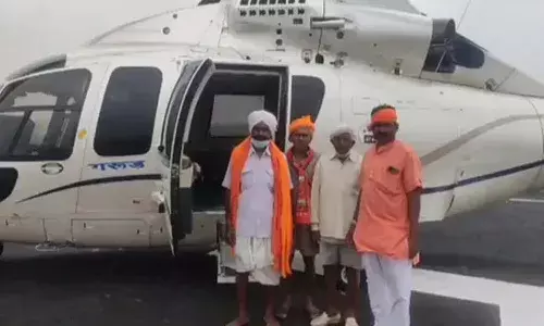 ఆ న‌లుగురి క‌ల‌ను నిజం చేసిన సీఎం.. అర‌గంట పాటు..