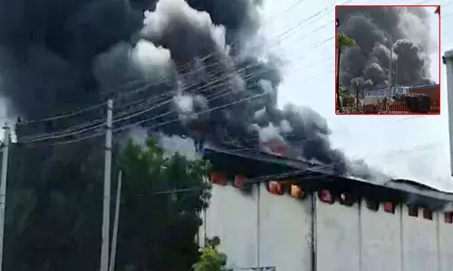 పెద్ద అంబర్పేట్లో భారీ అగ్నిప్రమాదం.. ఎగసిపడుతున్న మంటలు