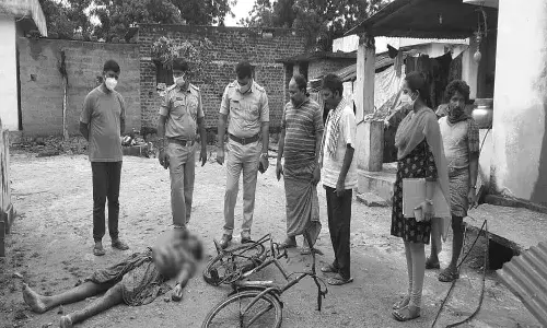 భర్త మర్మాంగాలు కోసి చంపిన భార్య