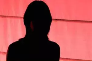 మహిళా కానిస్టేబుల్ పై గ్యాంగ్ రేప్ మహిళా కానిస్టేబుల్ పై గ్యాంగ్ రేప్