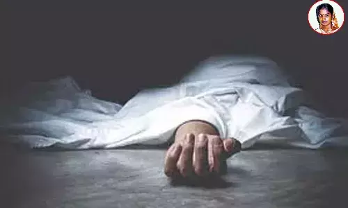 ముగ్గురు చిన్నారులను హతమార్చి.. తల్లి ఆత్మహత్య