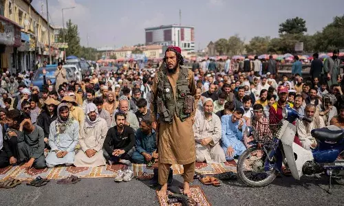 అందరికీ కొత్త ఐడీలు, పాస్ పోర్టులు