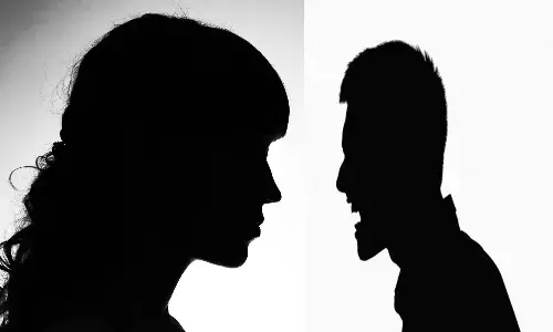 భార్య ముక్కును కొరికిన భర్త.. ఎందుకో తెలిస్తే షాక్ అవుతారు