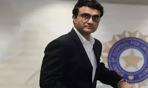 దాదాకు జరిమానా విధించిన కోల్కతా హైకోర్టు