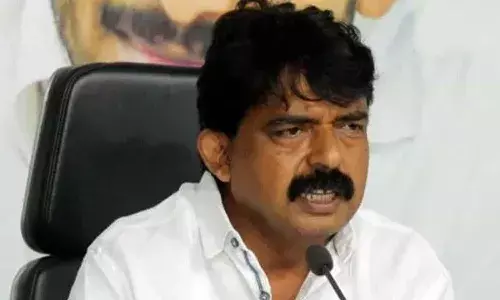 దేశంలో కిరాయికి రాజకీయపార్టీ పెట్టిన ఏకైక వ్యక్తి పవన్ కళ్యాణ్